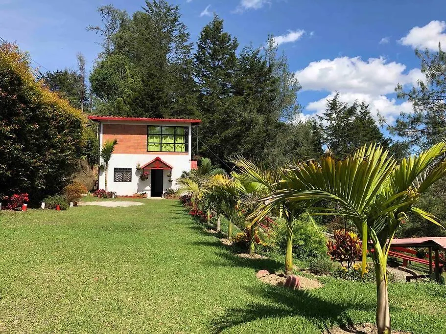 Desconectate! Casa De Campo Con Vista Sensacional !!! Rionegro Villa